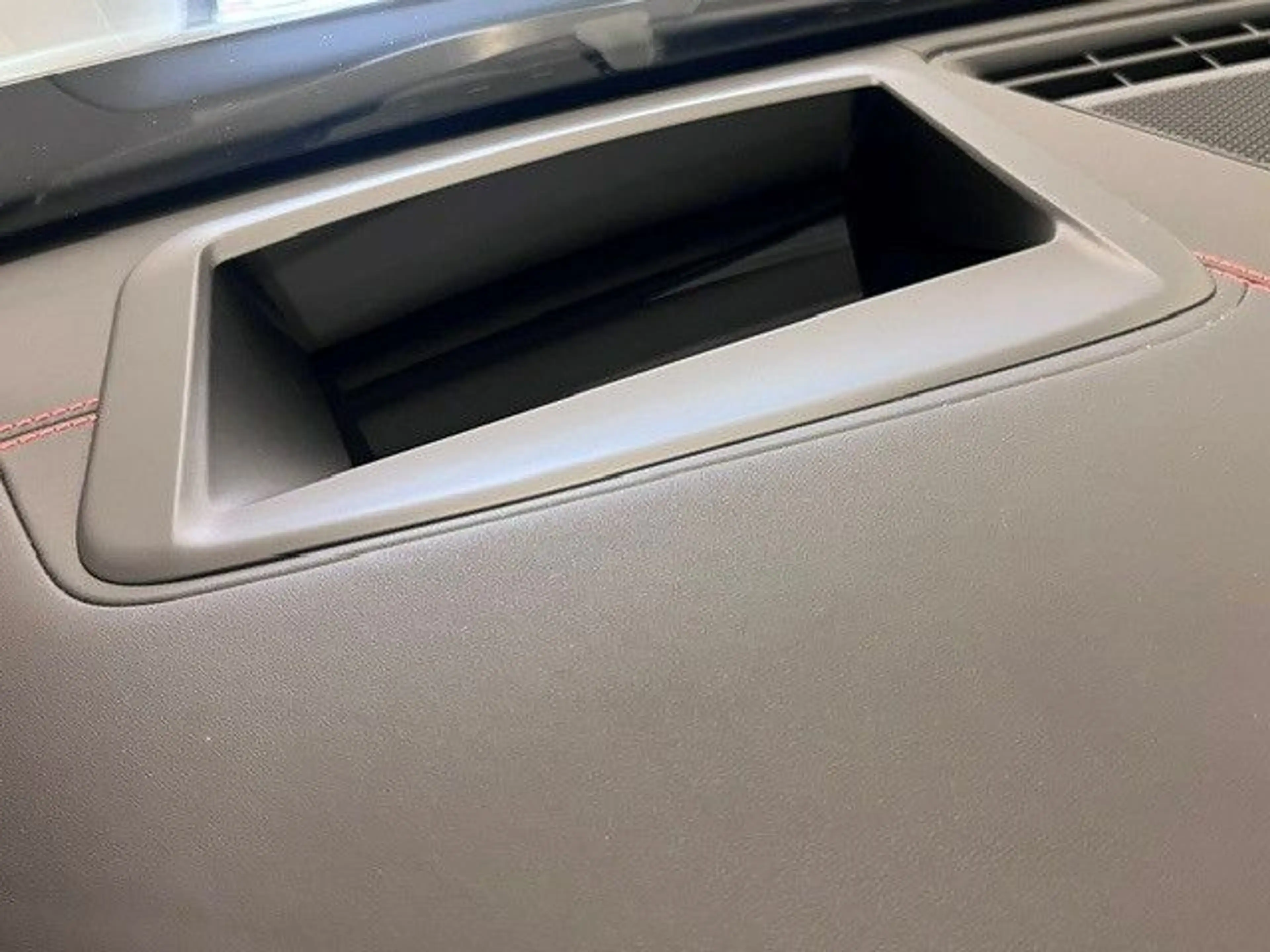 Maserati Grecale Trofeo, Pano, Sonos, HUD, nur Gewerbe ! — photo 7