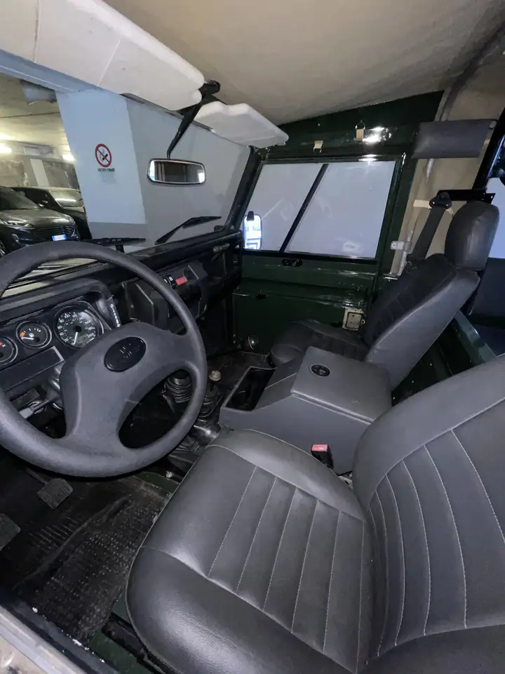 Land Rover Defender 90 2.5 td County SW, foto 5