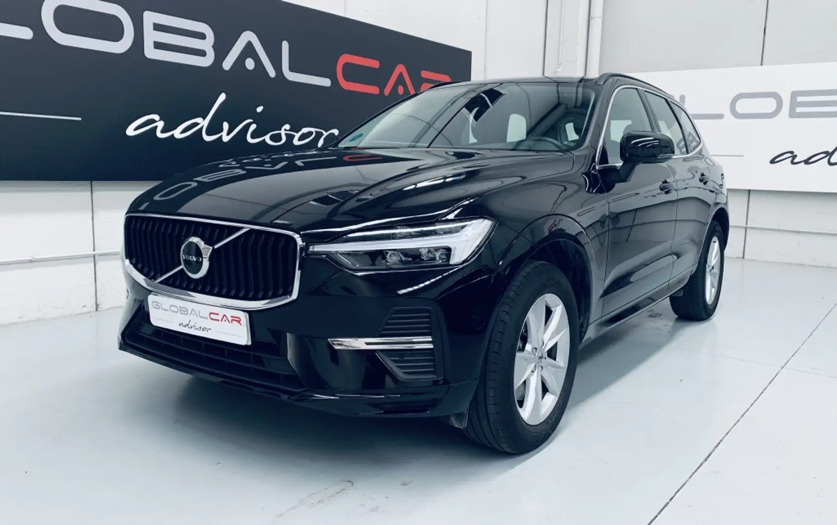 Volvo XC60 B4 Core FWD Aut. Negro - 1