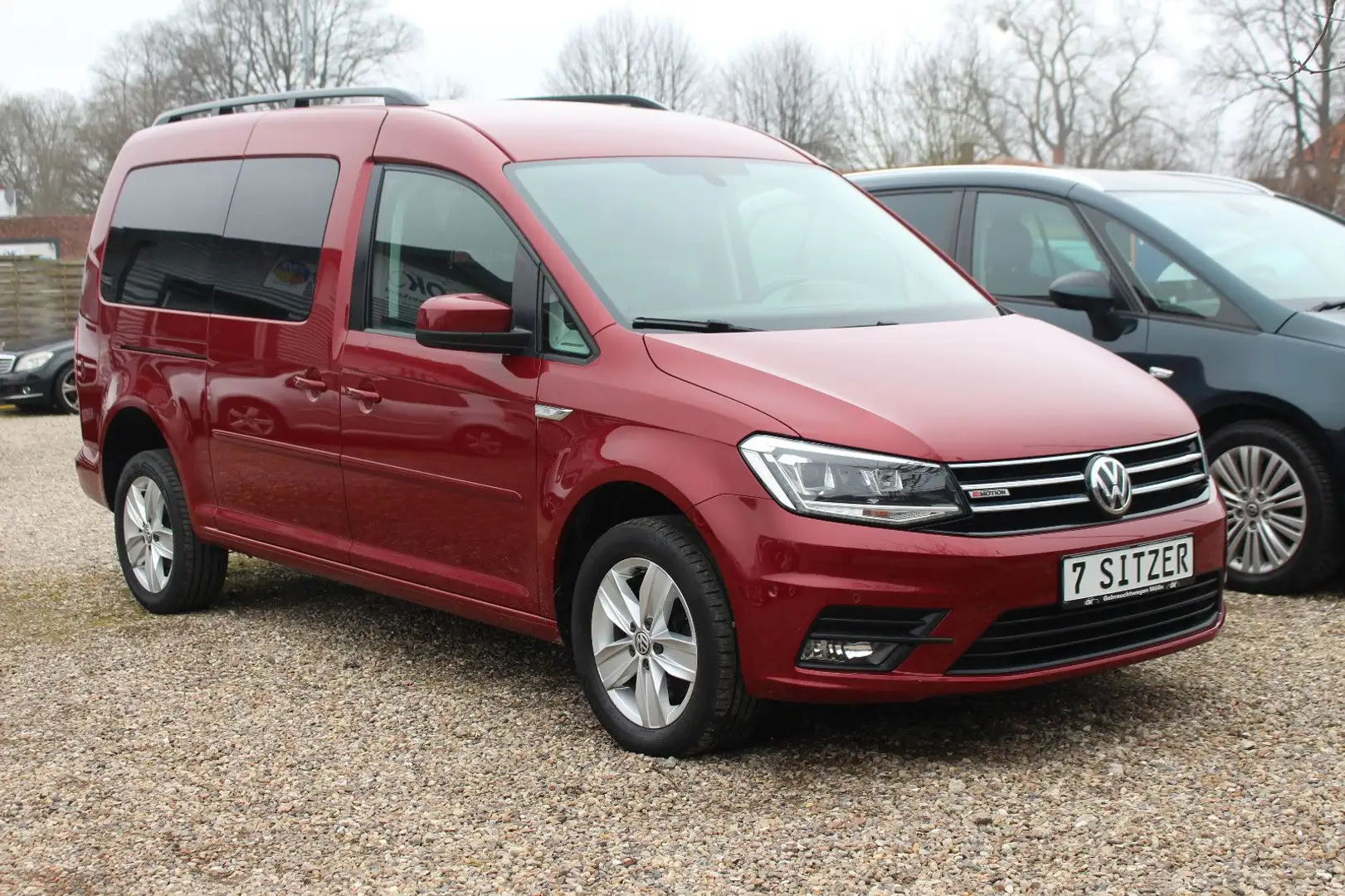 Volkswagen Caddy Maxi 4Motion*7 Sitze*1.Hand*StandHZ*Klima* Rot - 1