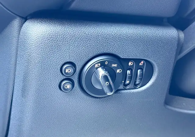 Mini Cooper Cooper view 12