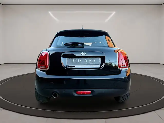 Mini Cooper Cooper view 6