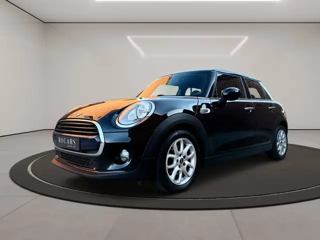 Mini Cooper Cooper view 4