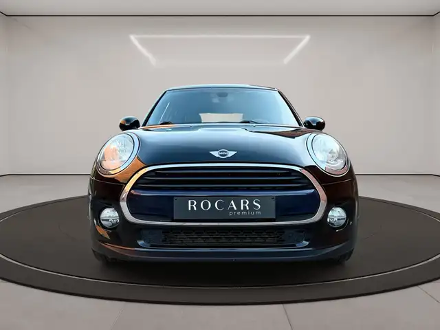 Mini Cooper Cooper view 2