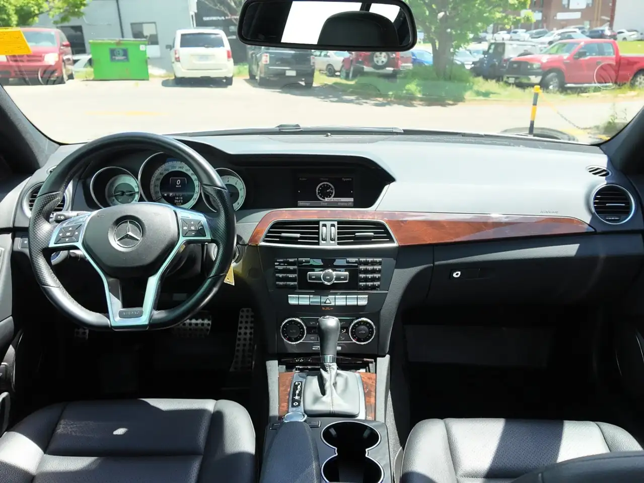 Mercedes-Benz C-Class photo Mercedes-Benz C-Class