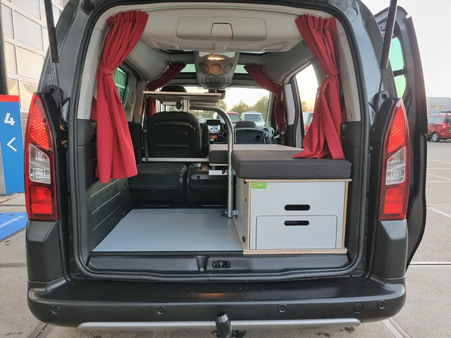 Peugeot Partner Tepee 1.2 PureTech MINICAMPER Gris - 2