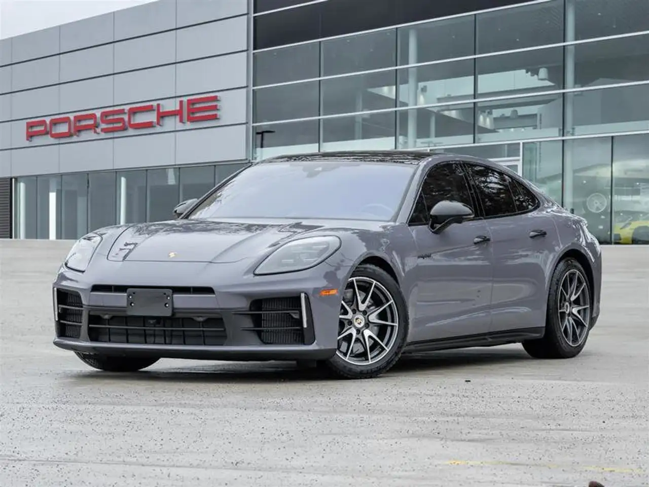 2025 Porsche Panamera