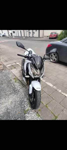 Kawasaki Z 800 - foto 6