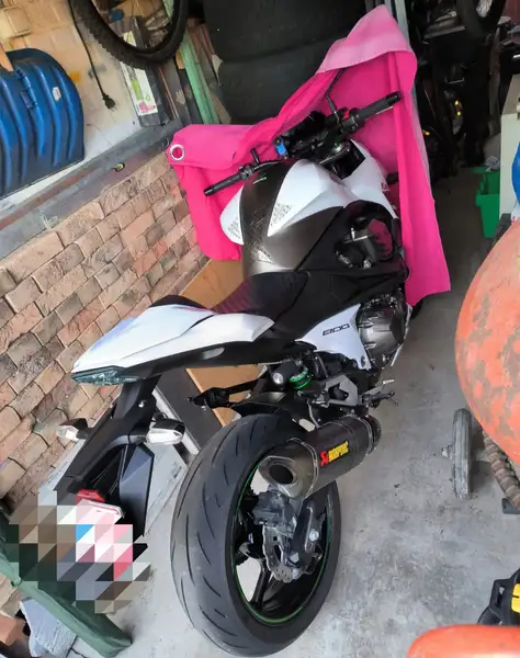 Kawasaki Z 800 - foto 3