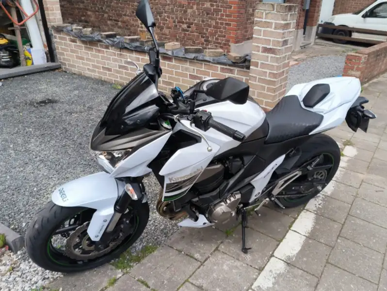 Kawasaki Z 800 - foto 4