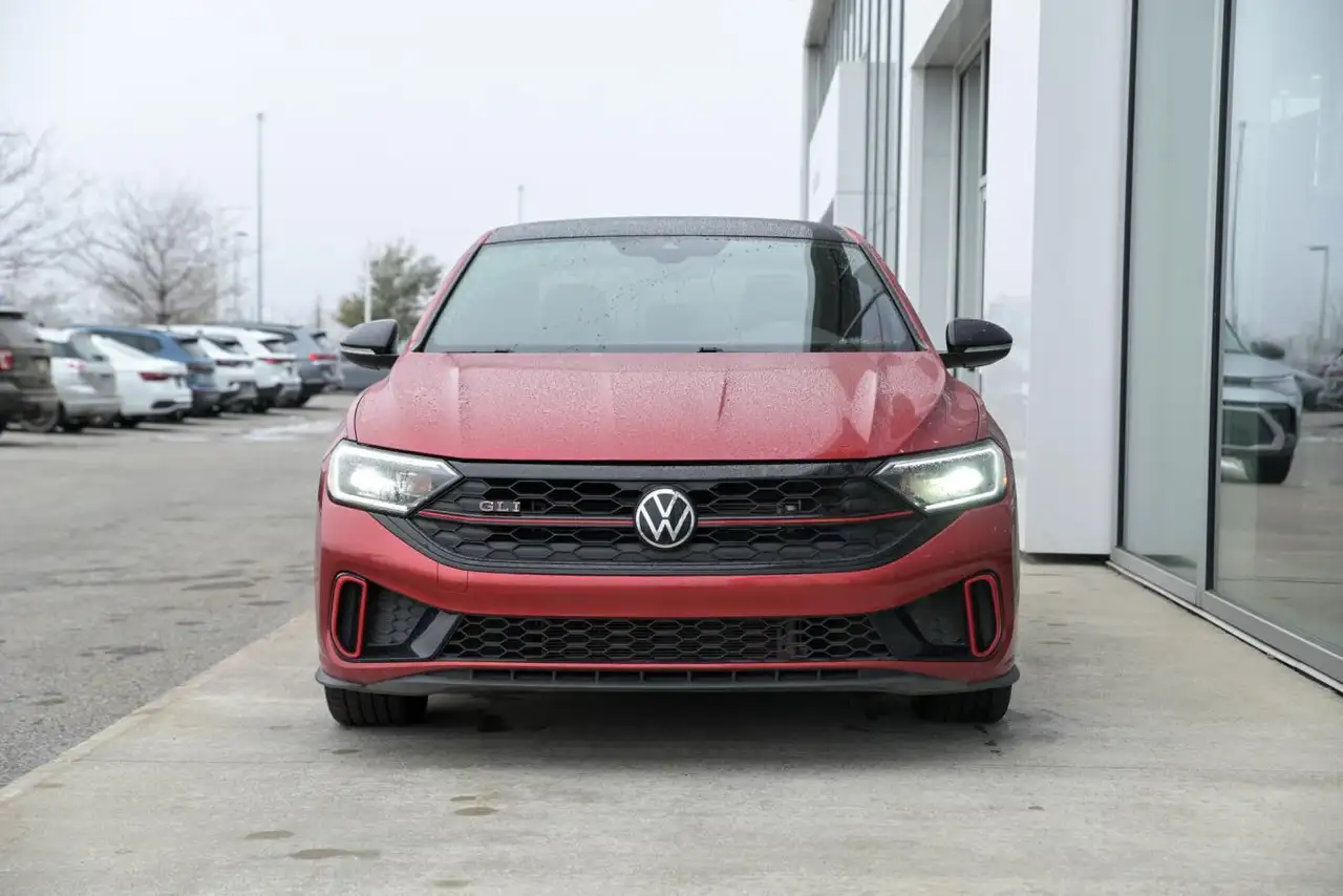 Volkswagen Jetta снимка Volkswagen Jetta