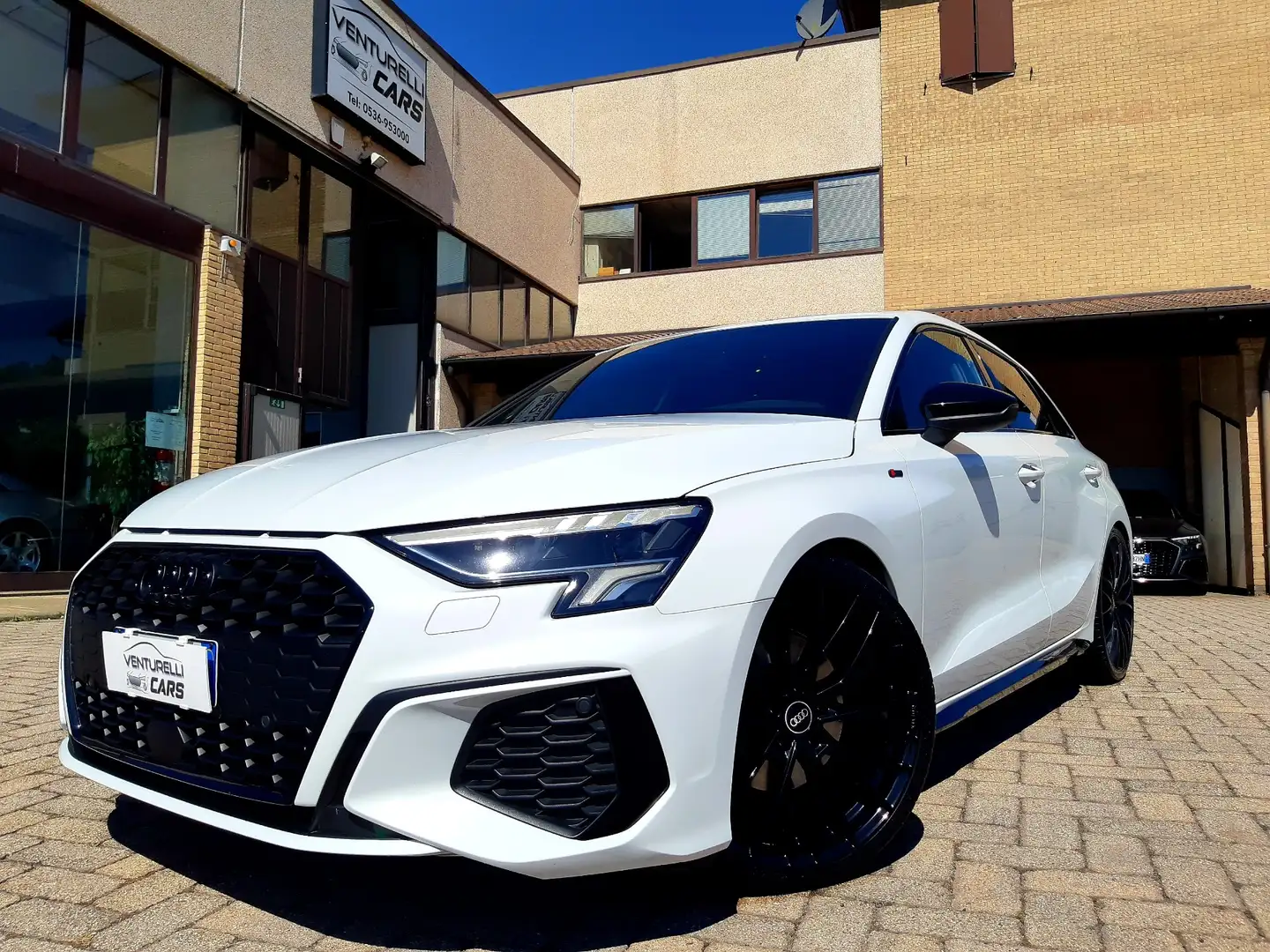 Audi A3 A3 Sportback  2.0 tdi S line edition CERCHI DA 20 Blanco - 1