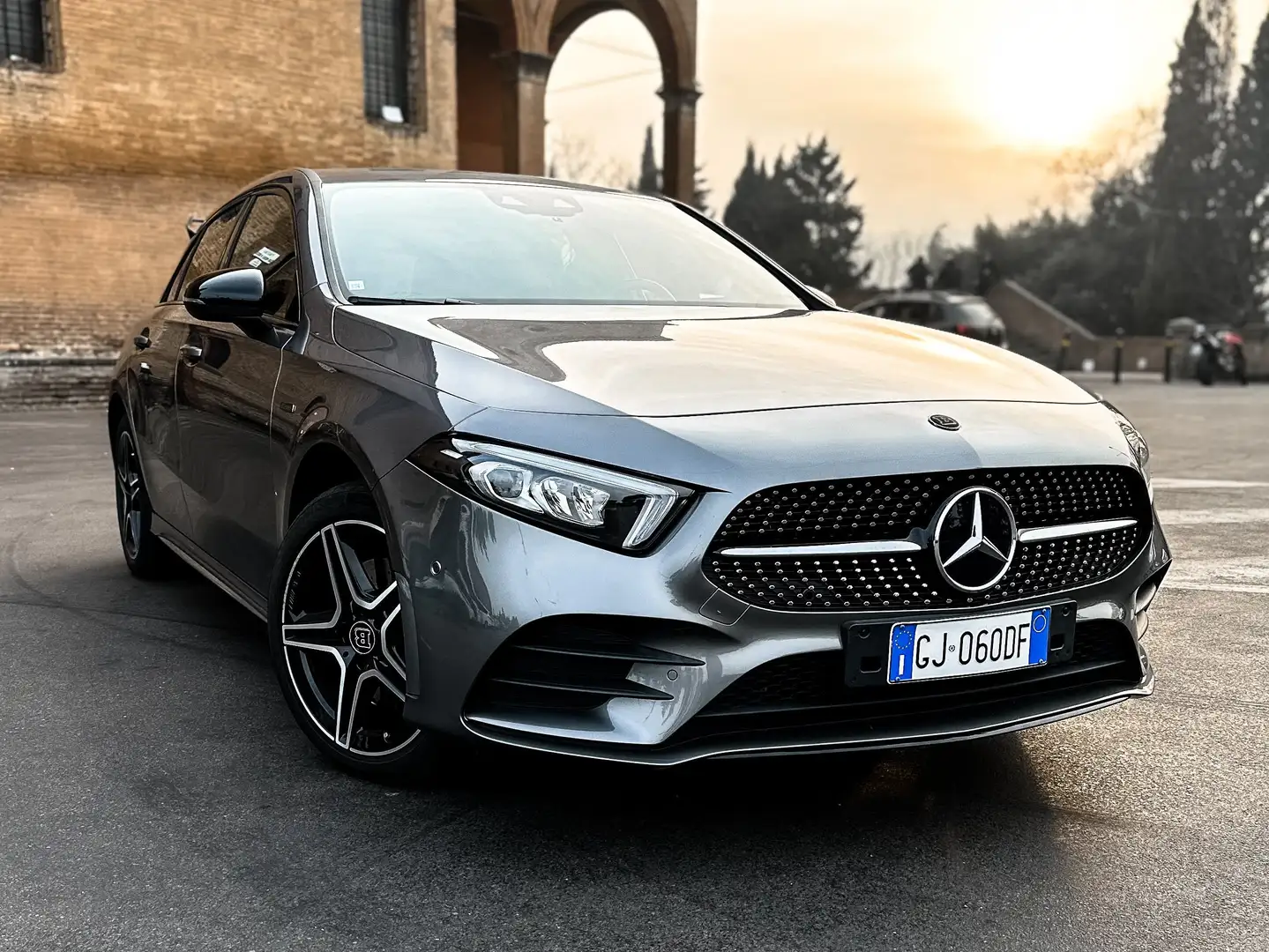 Mercedes-Benz A 250 W177 Eq-Power Premium Plus Edition Grigio - 1