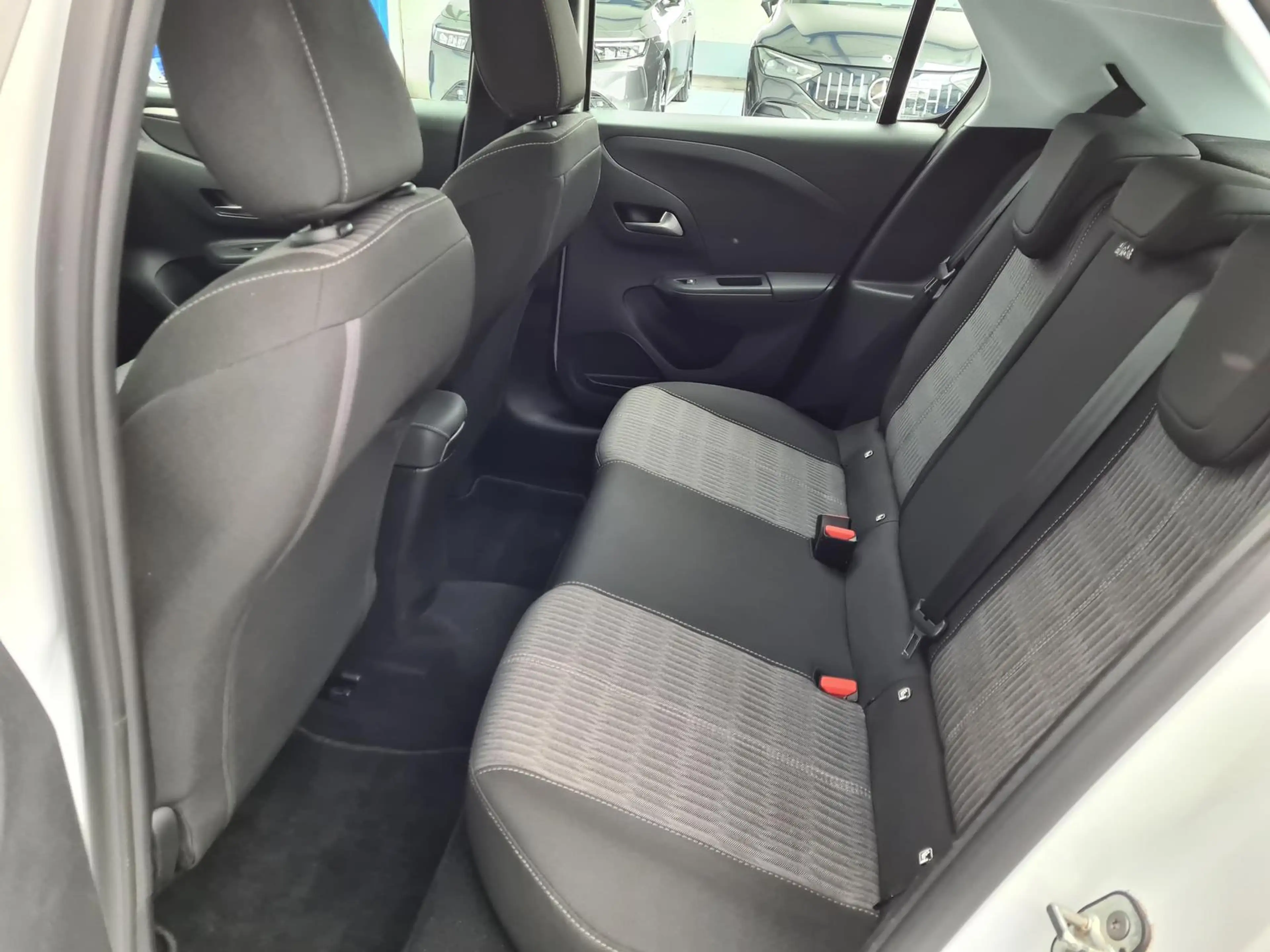 Opel Corsa-e Edition | NAVI | SHZ | PDC — photo 15