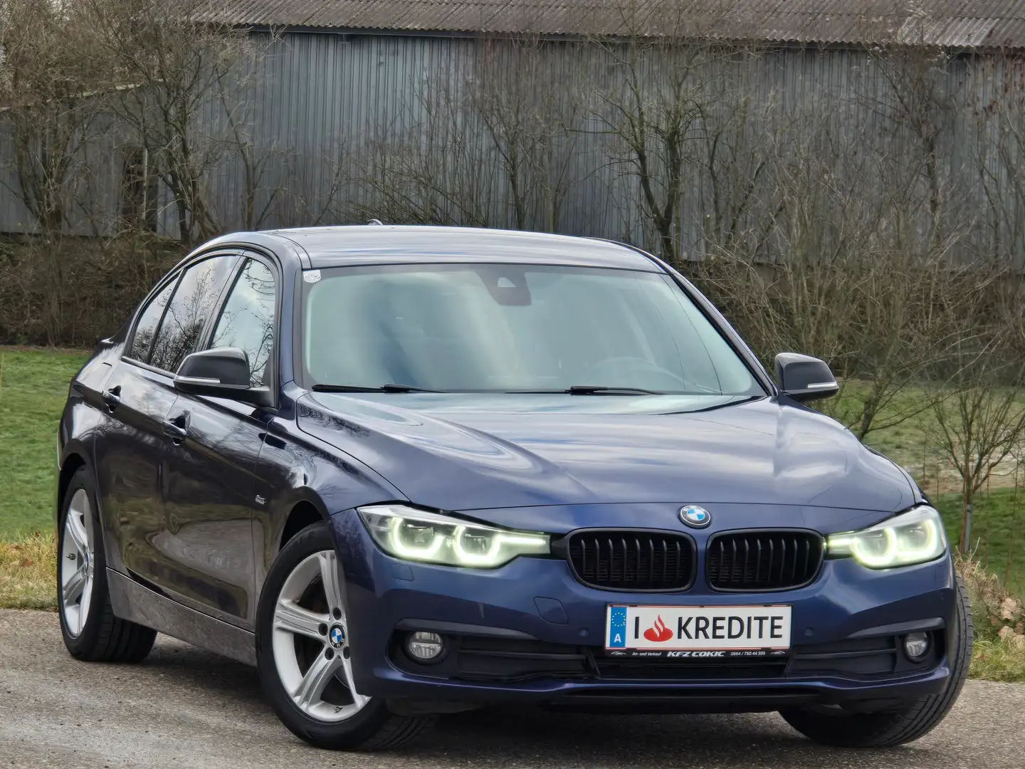 BMW 320 d Sport Line Shadow Top* Kredit* Navi* Leder* Azul - 2