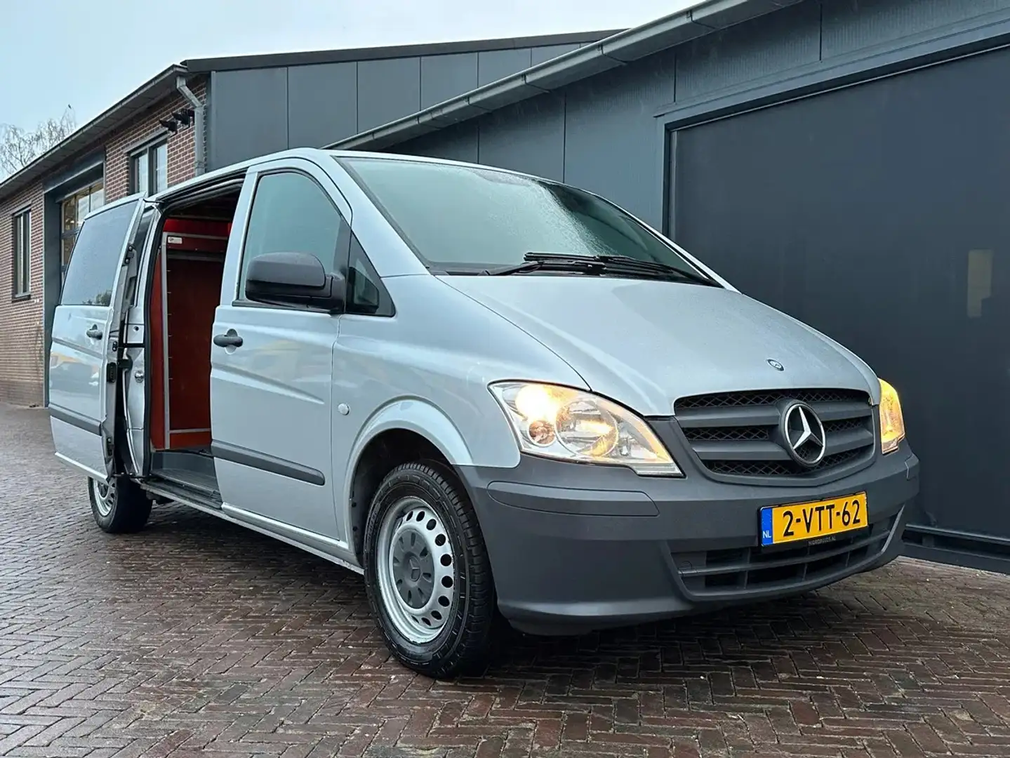 Mercedes-Benz Vito 113CDI DUBBELE SCHUIFDEUR AIRCO Plateado - 2