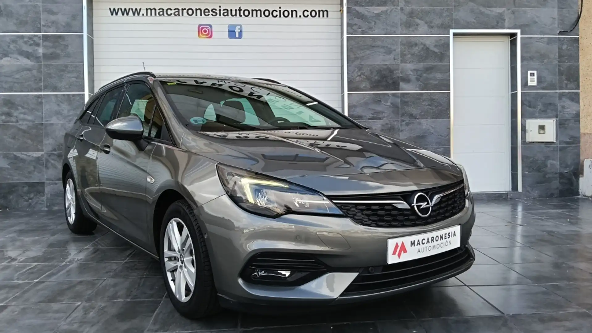 Opel Astra ST 1.4T S/S Ultimate Aut. 145 Gris - 1