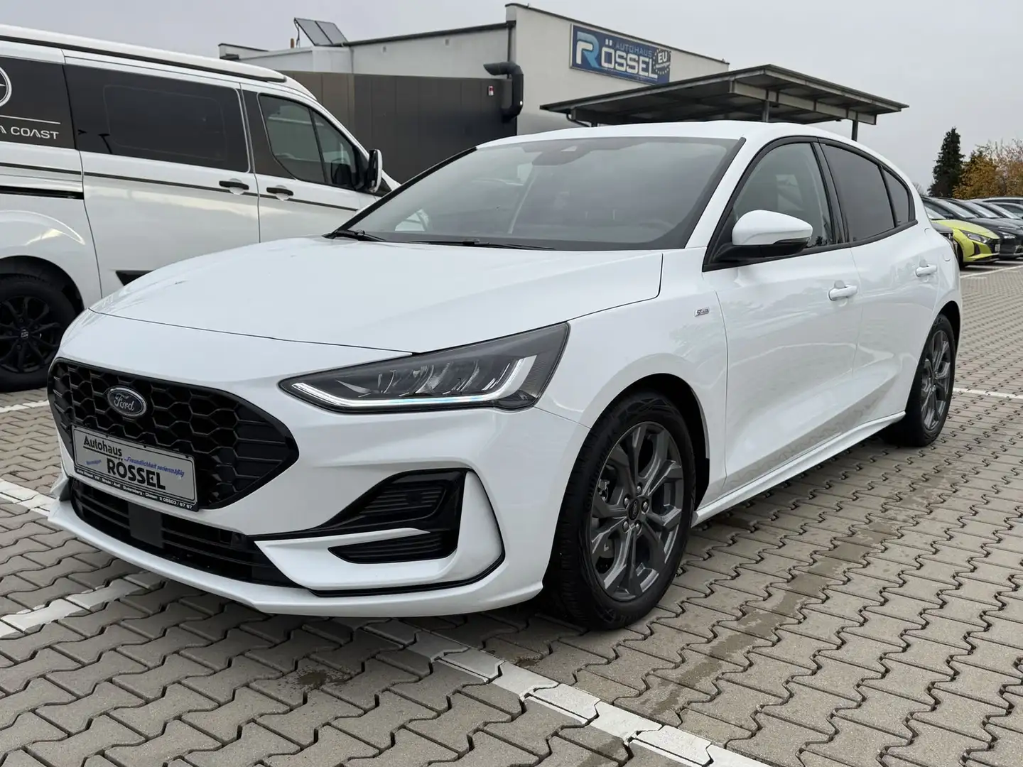 Ford Focus 1.0 EcoBoost ST-Line NAVI ACC RFK Weiß - 1