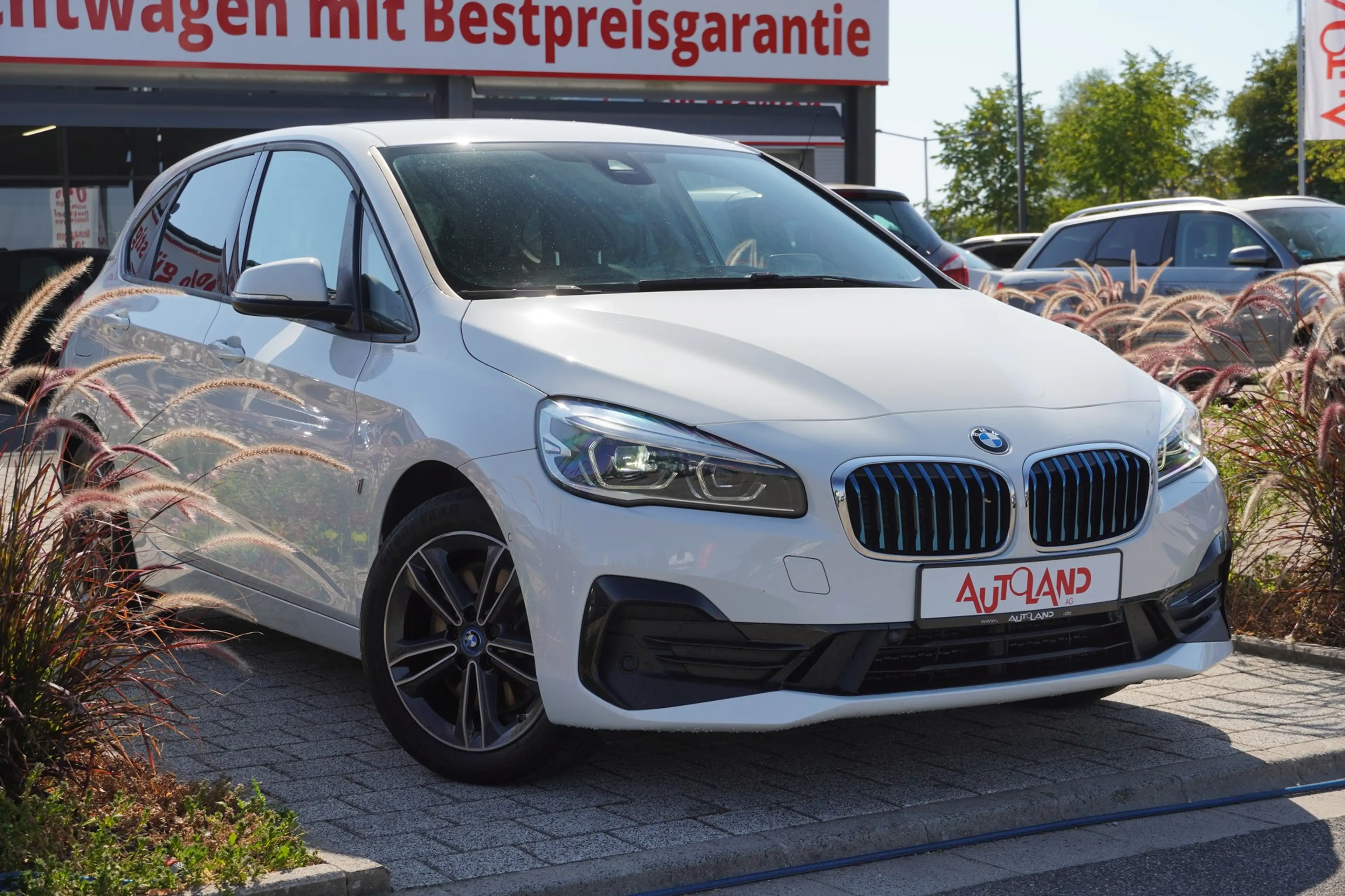 BMW 225 xe Klimaaut. LED Navi Head-Up Kamera PDC — photo 4