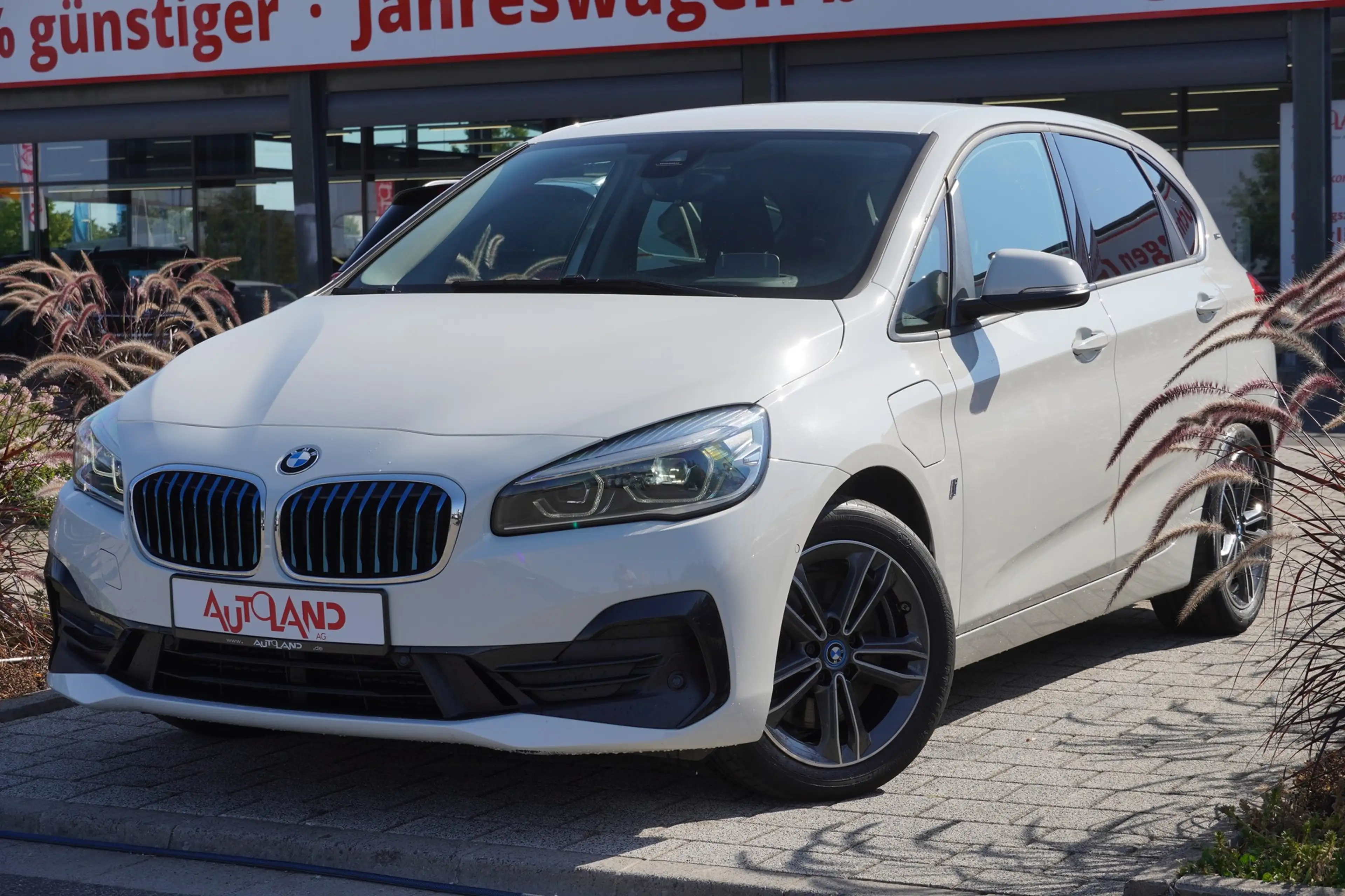 BMW 225 xe Klimaaut. LED Navi Head-Up Kamera PDC — photo 2