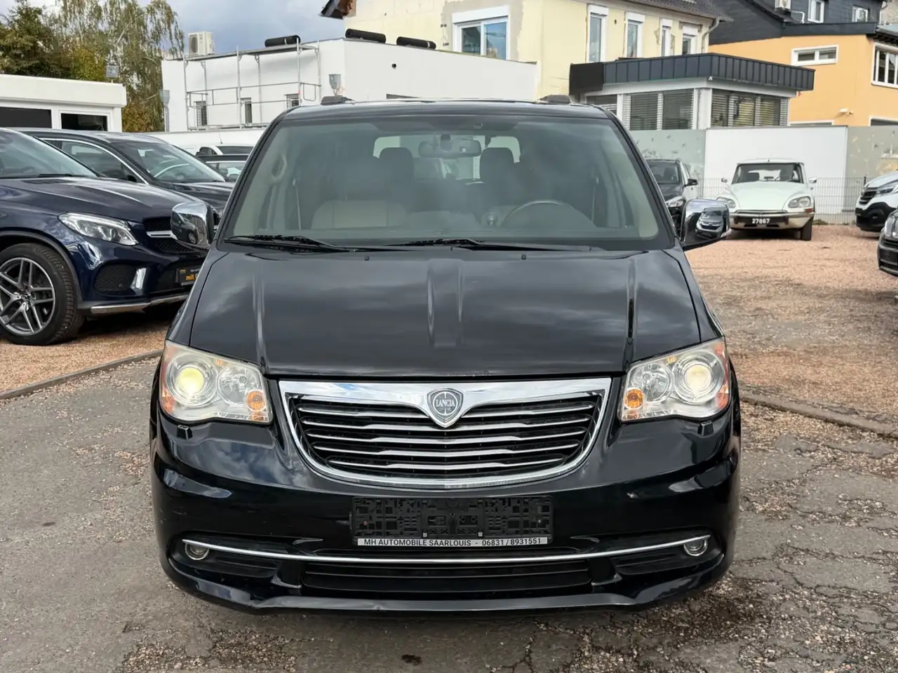 LANCIA VOYAGER GOLD 2.8 MULTIJET 178ch BVA - 7 PLACES - CUIR - TOIT PANORAMIQUE - PORTES COULISSANTES ÉLECTRIQUES - HAYON ÉLECTRIQUE
