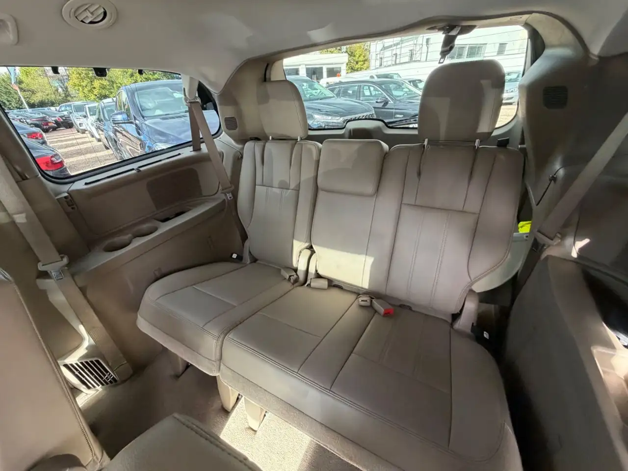 LANCIA VOYAGER GOLD 2.8 MULTIJET 178ch BVA - 7 PLACES - CUIR - TOIT PANORAMIQUE - PORTES COULISSANTES ÉLECTRIQUES - HAYON ÉLECTRIQUE