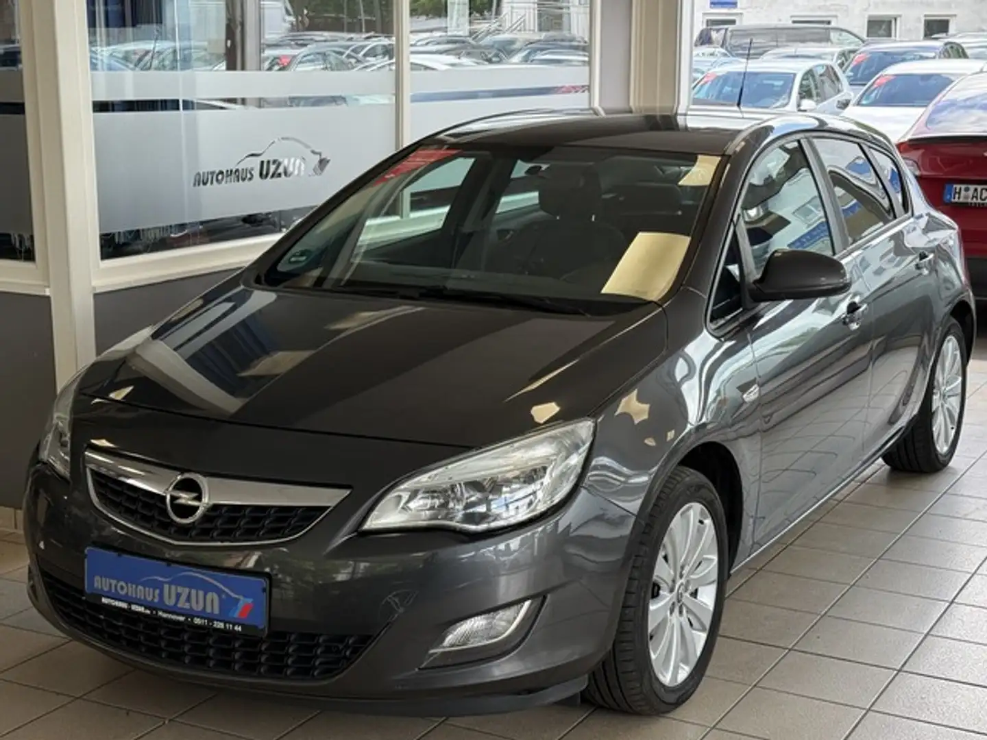 Opel Astra Turbo Automatik 5 Türig Navi Sitzheizung Grau - 1