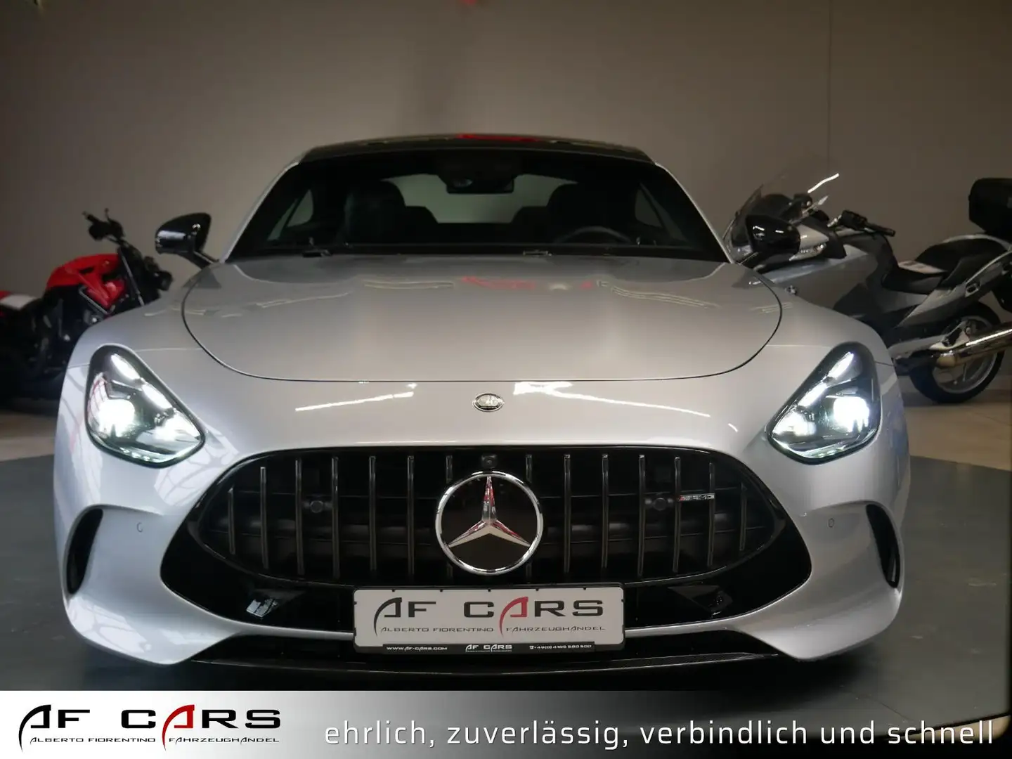 Mercedes-Benz AMG GT 63 AMG Coupe Premium Paket 4M+ 2xCarbon Silber - 2