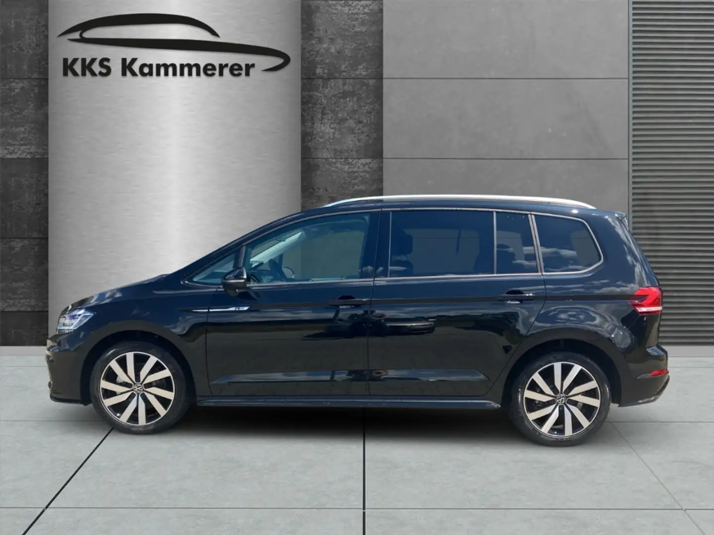 Volkswagen Touran Comf. R-Line AHK Matrix Navi ACC El. Heckklappe Zwart - 2