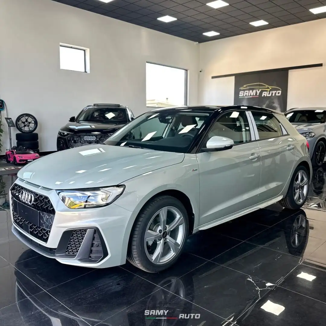 Audi A1 Sportback 30 1.0 tfsi S Line Edition 116cv Argento - 2