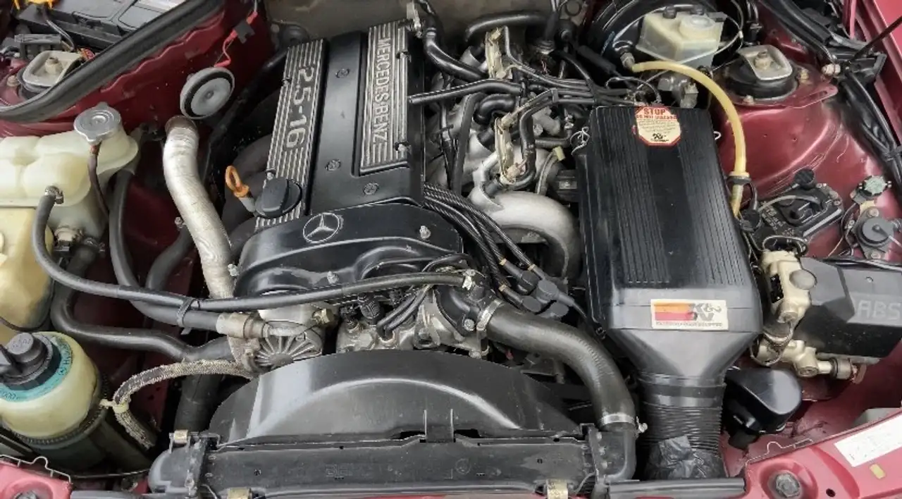 Mercedes-Benz 190 E 2.5-16, foto 8