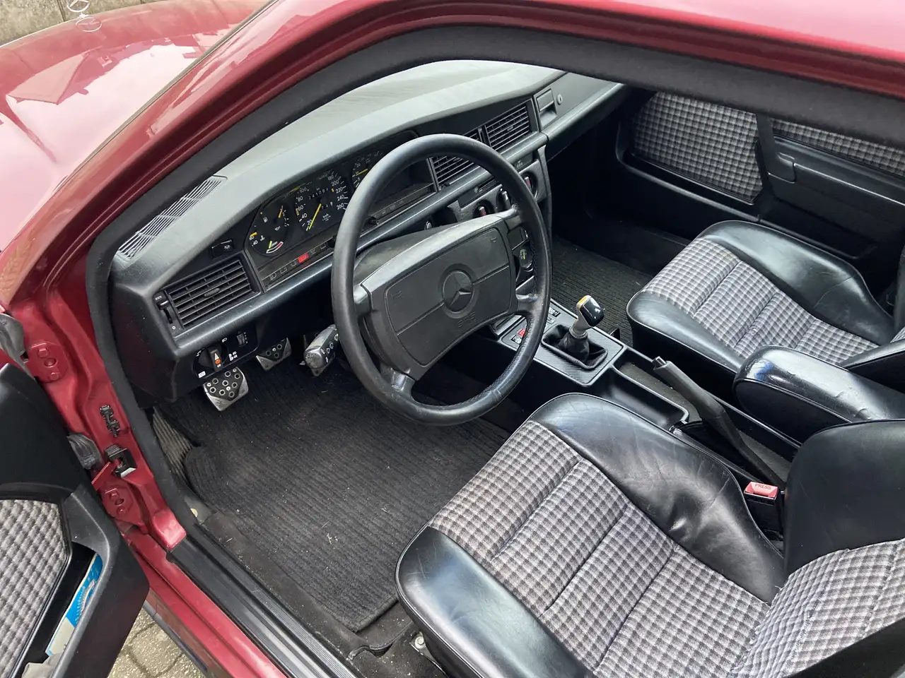 Mercedes-Benz 190 E 2.5-16, foto 7