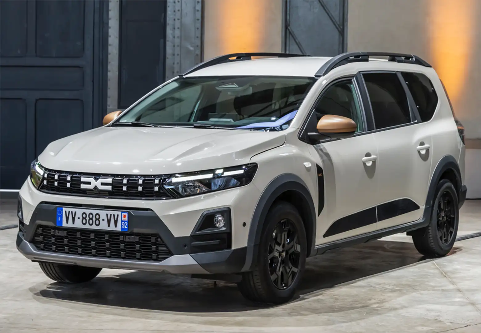 Dacia Jogger 1.0 ECO-G S.L Extreme Go 74kW 5pl. Gris - 2