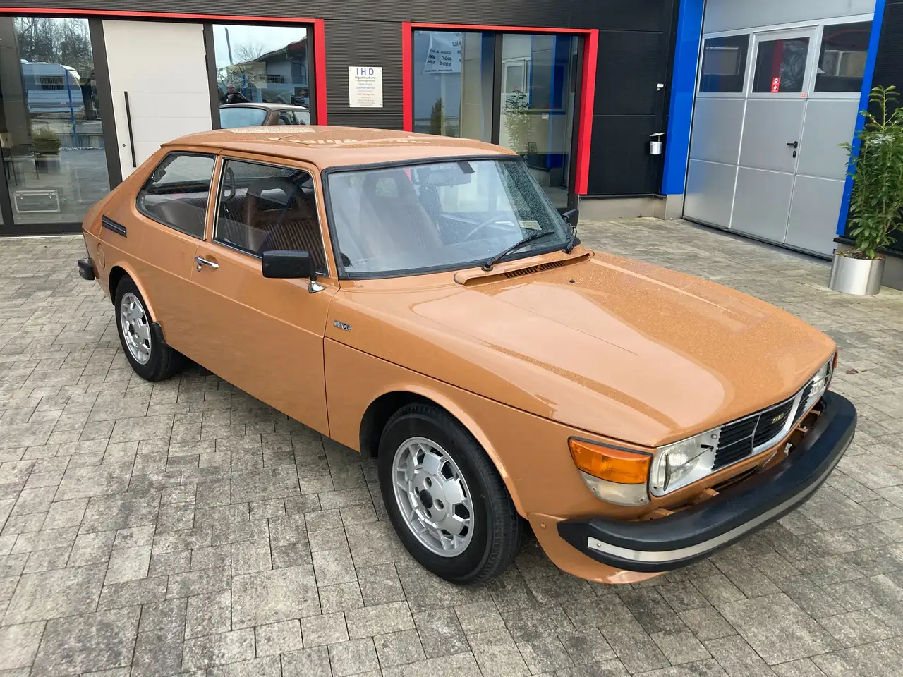 Saab 99