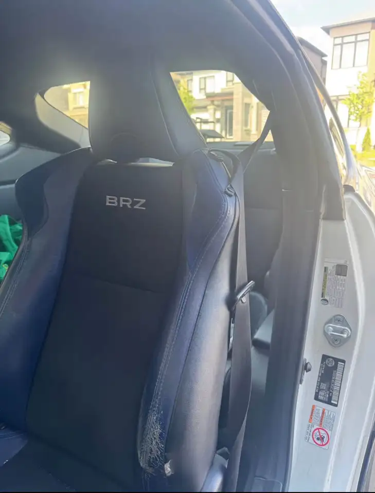 Subaru BRZ снимка Subaru BRZ