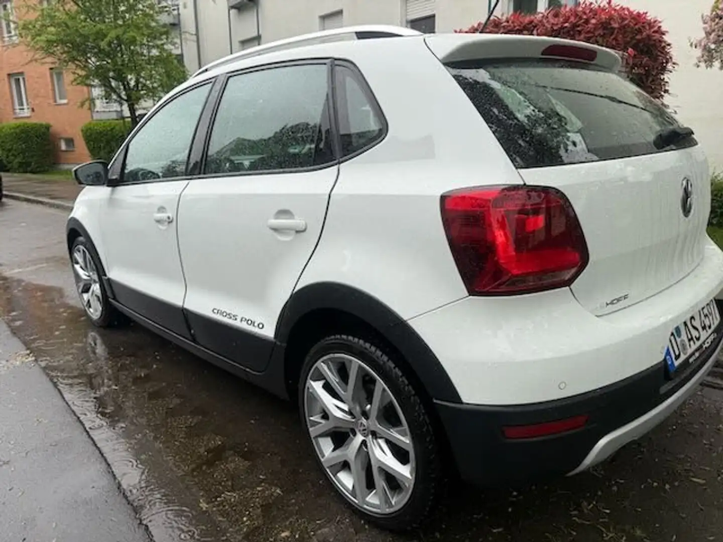 Volkswagen Polo Cross Polo 1.2 TSI (Blue Motion Technology) Cross Polo Alb - 2