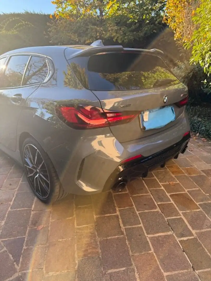 BMW 135 M 135i xdrive auto Grijs - 2