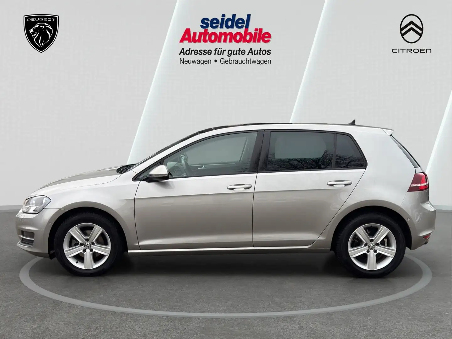 Volkswagen Golf 1.6 TDI BMT ComfortlineBusiness, wenig KM Beige - 2