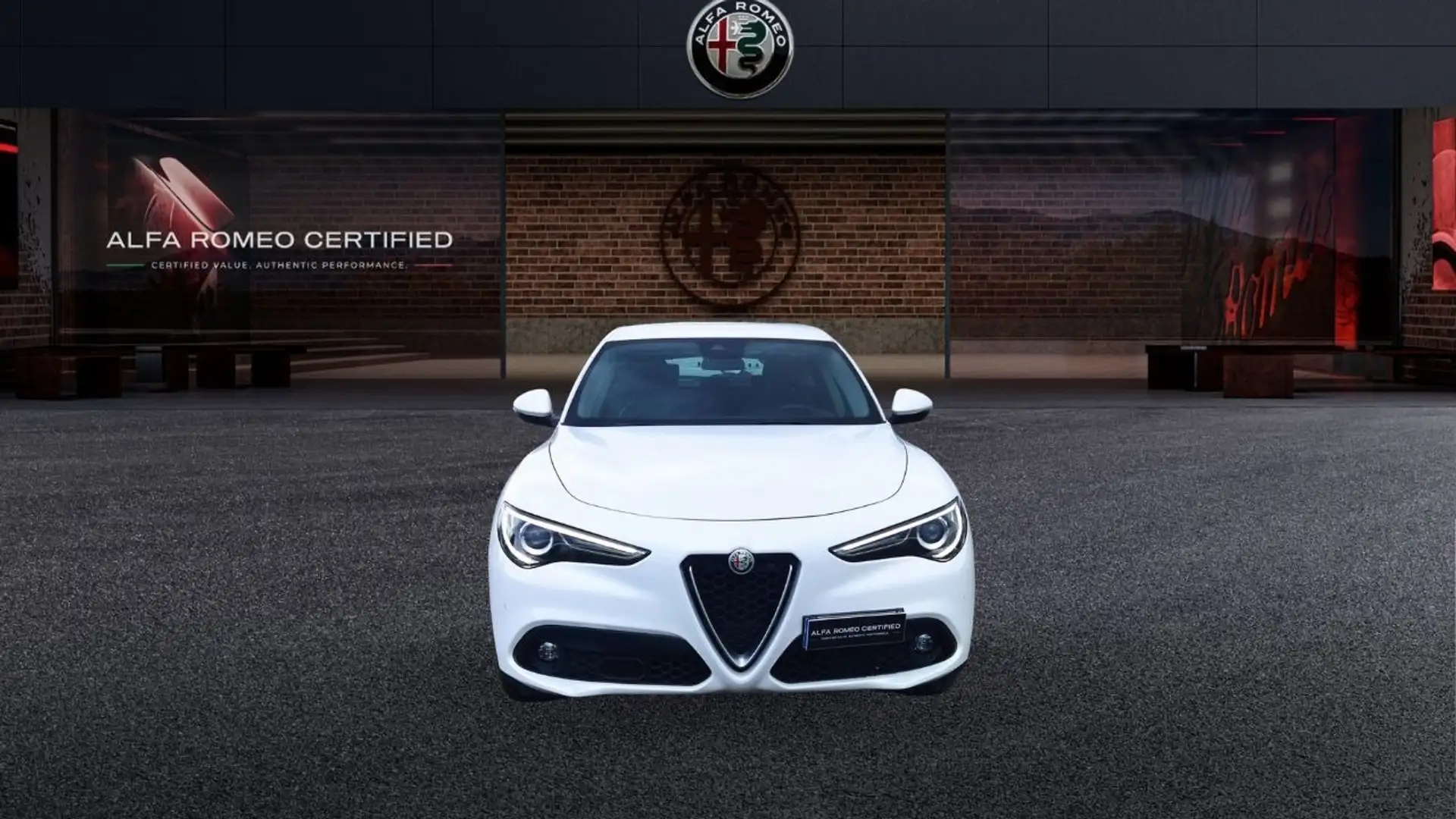 Alfa Romeo Stelvio 2.2 Turbo Business Bianco - 2