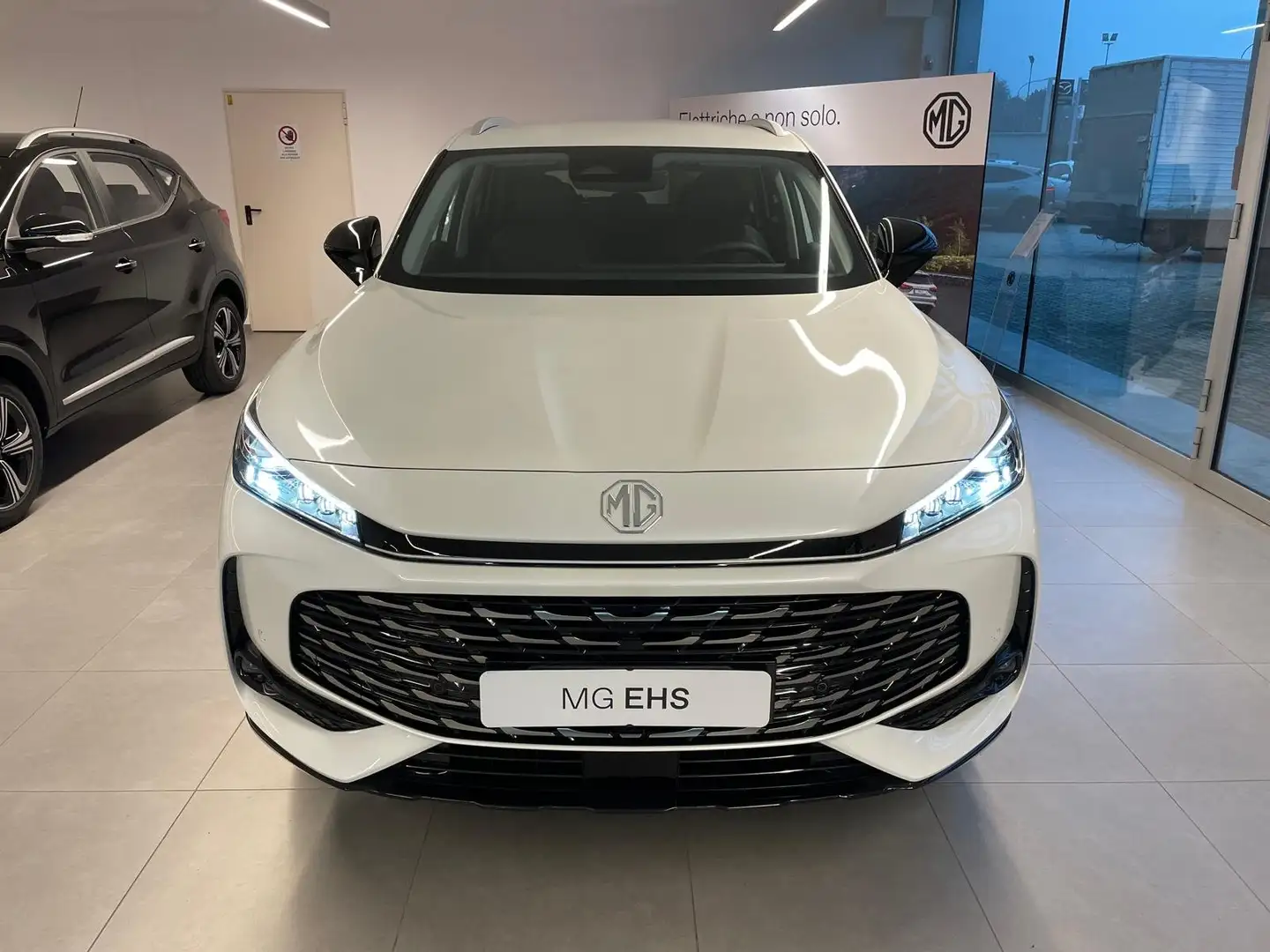 MG EHS 1.5 BENZINA PLUG-IN 272cv LUXURY- PRONTA CONSEGNA! Bianco - 2