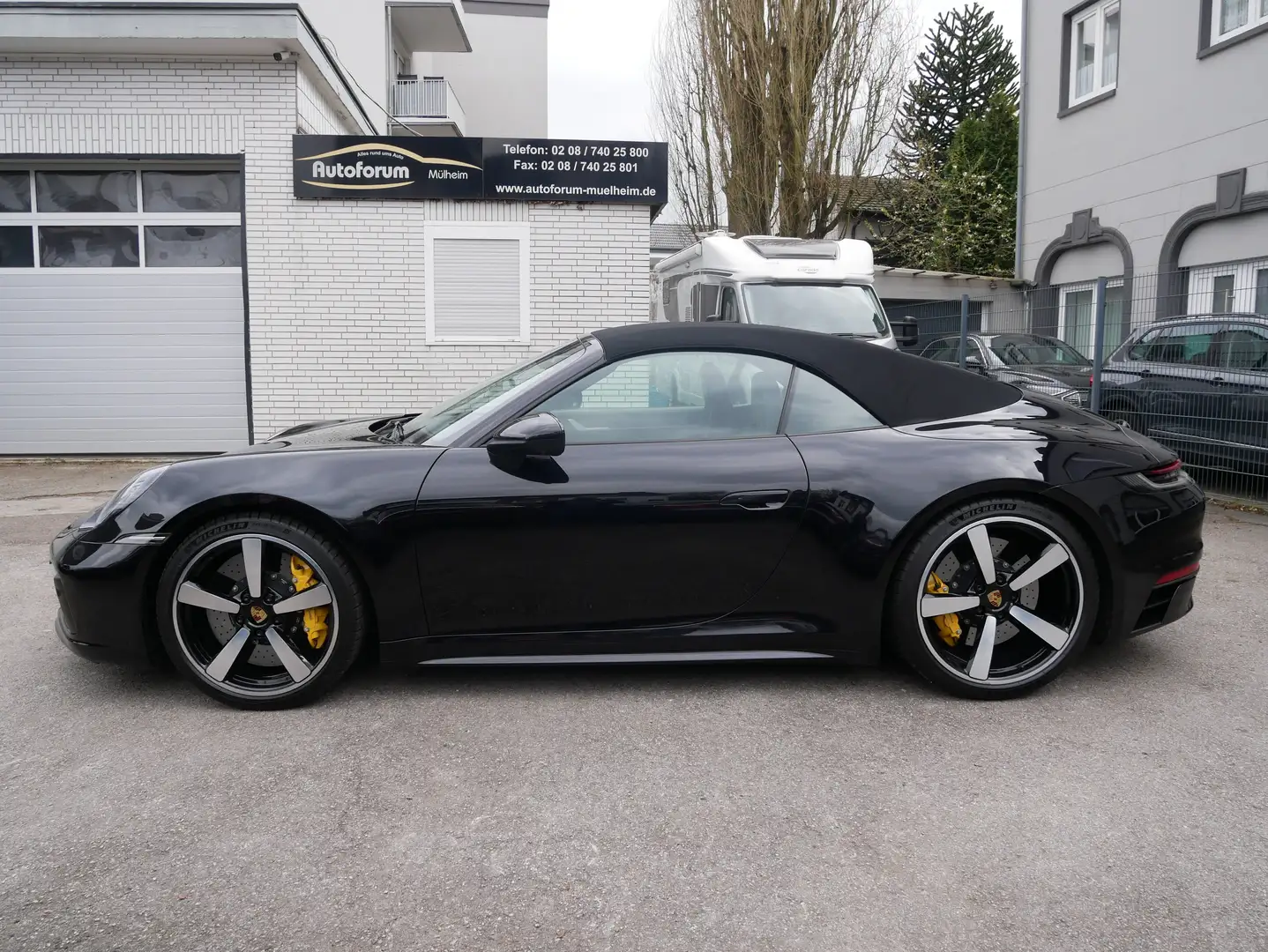 Porsche 992 Carrera 4 S Cabriolet SportDesign Lift Burme360Kam Noir - 2