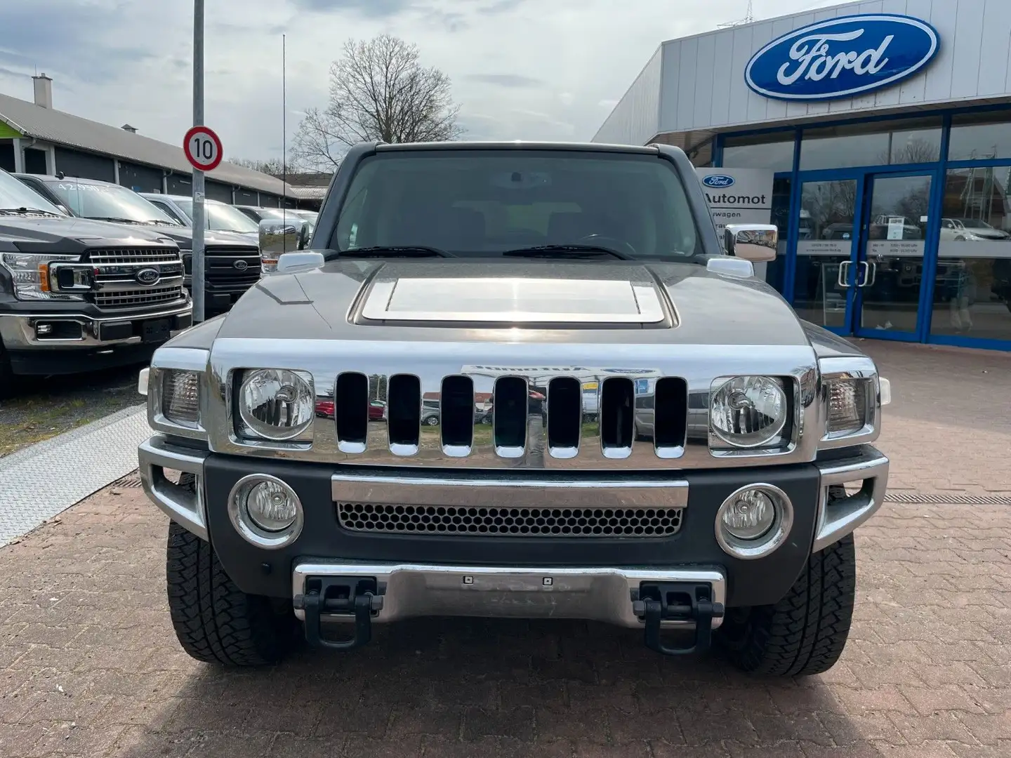 HUMMER H3 3.7 Luxury Sonderm. Schiebedach*Sitzh.*Leder Schwarz - 2