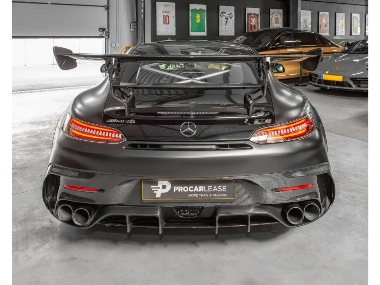 Mercedes-Benz AMG GT AMG GT Coupe Black Series / DESIGNO COLOR / RECARO Noir - 2