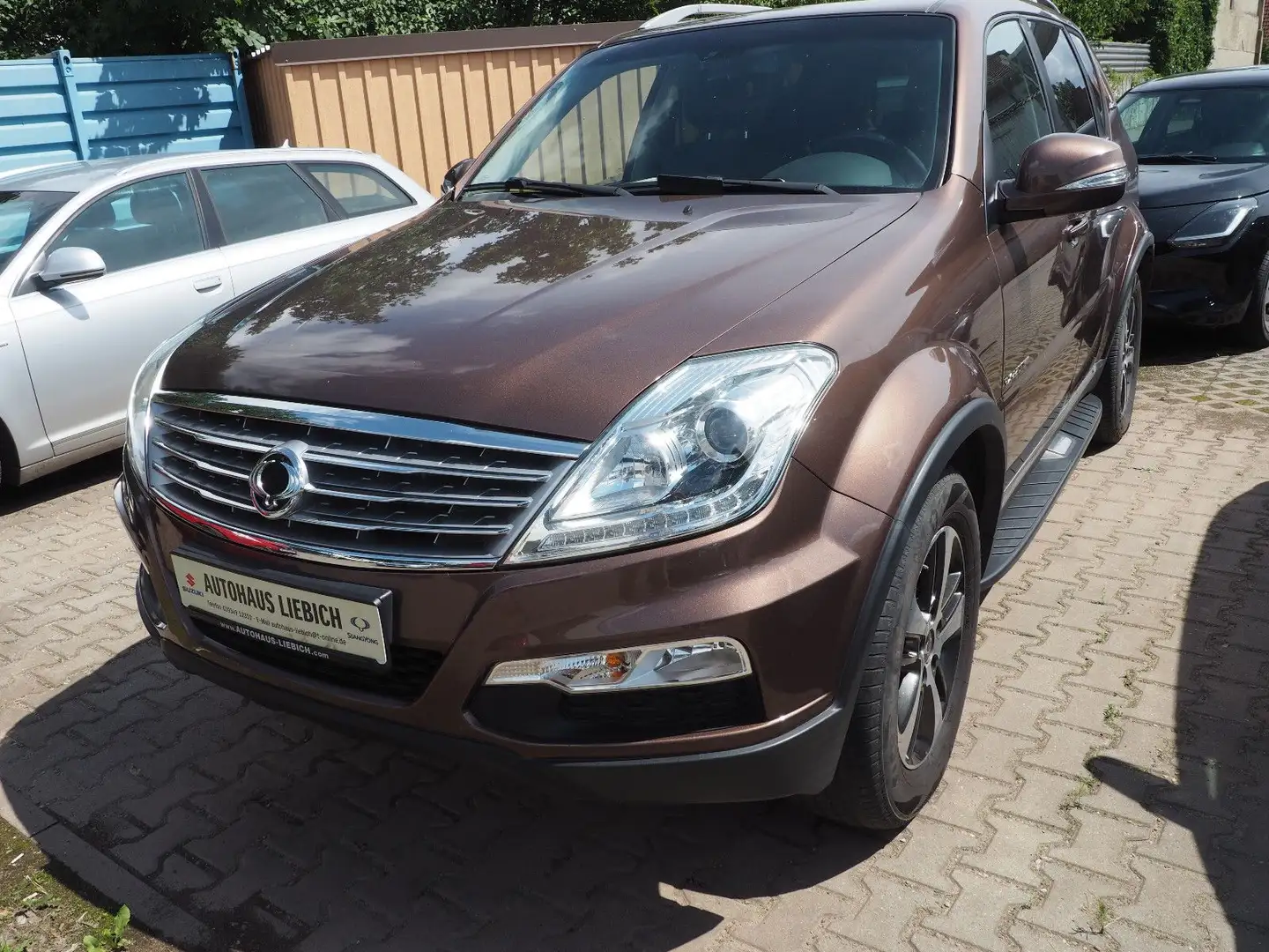 SsangYong Rexton 2.2 Executive 4WD Diesel Marrone - 1