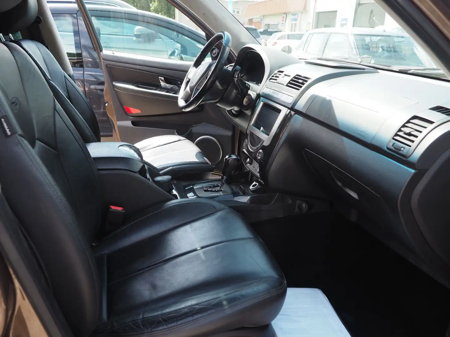 SsangYong Rexton 2.2 Executive 4WD Diesel Marrone - 2