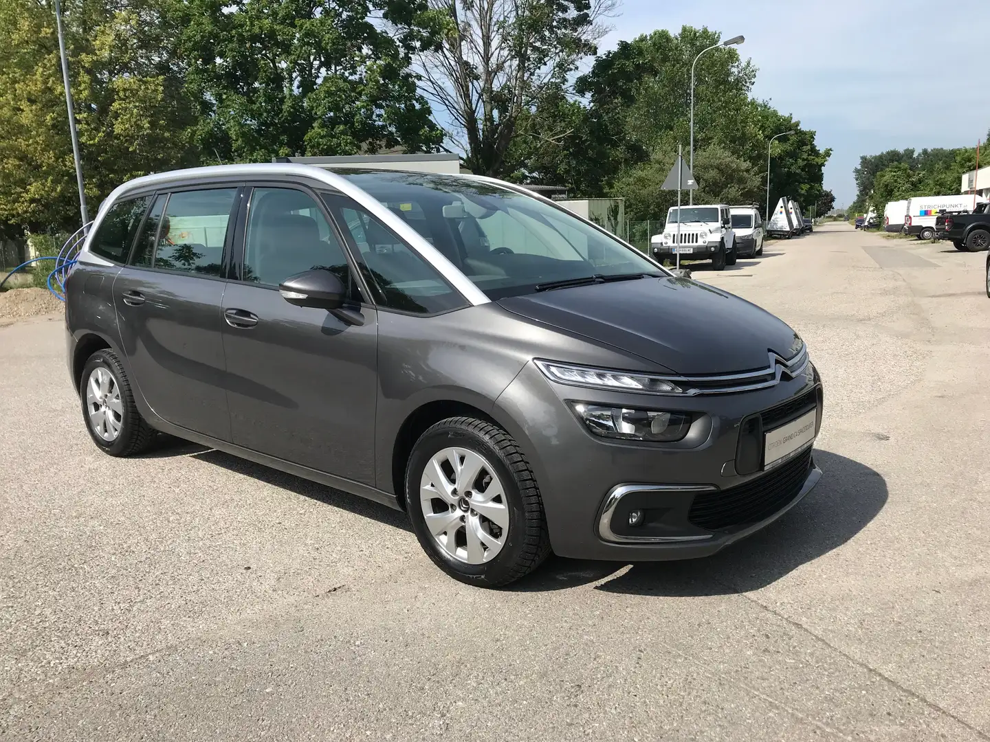 Citroen Grand C4 SpaceTourer BlueHDI 130 S&S EAT8 Feel Aut. Grau - 1