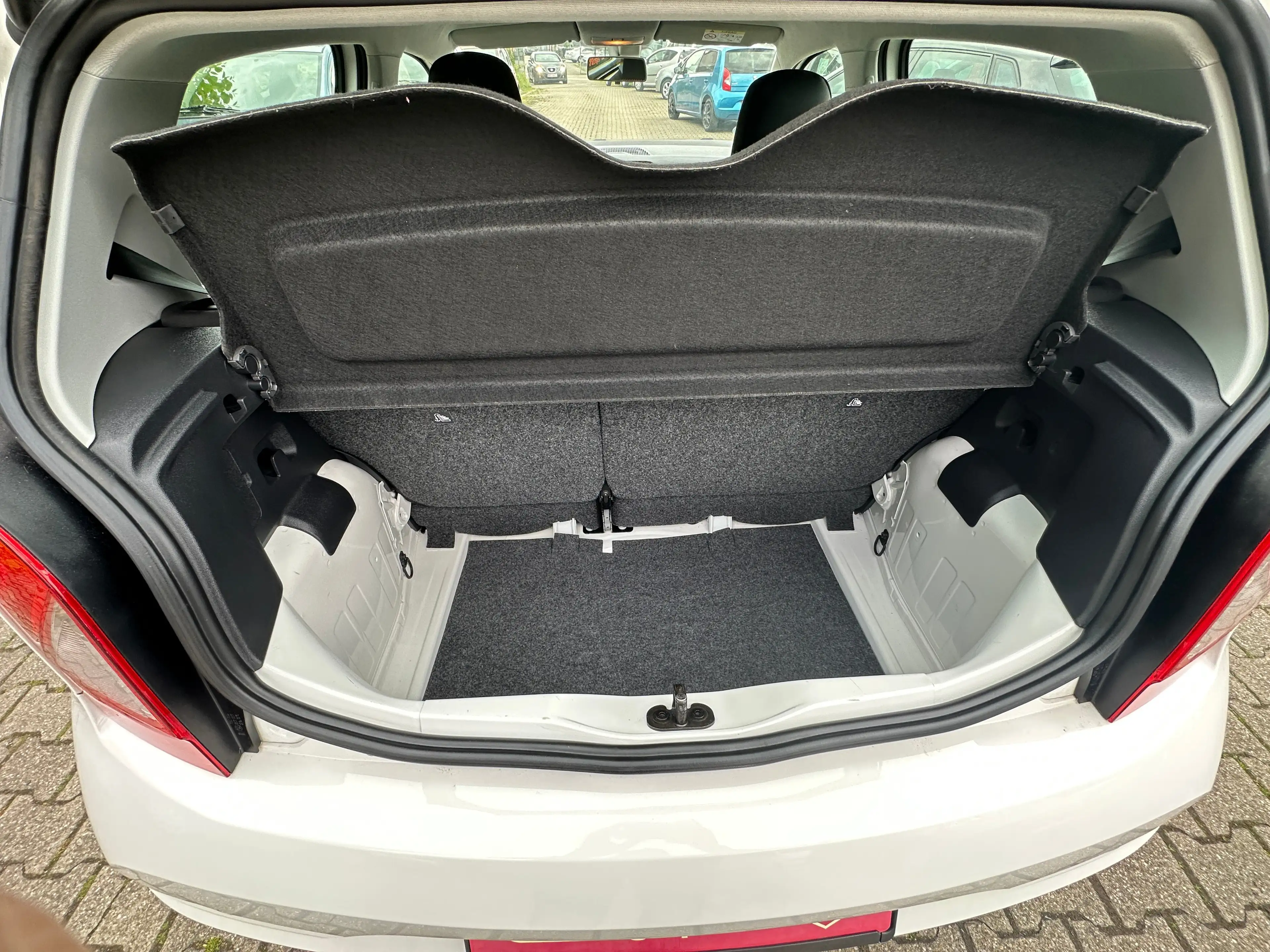 SEAT Mii Reference WENIG KM TÜV NEU — photo 9