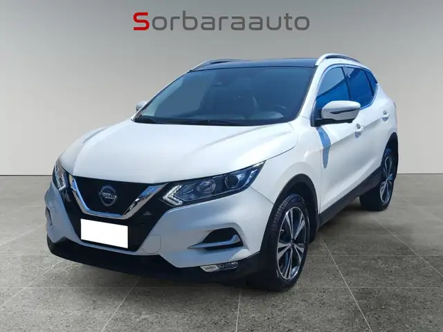 2018 Nissan Qashqai in White for sale