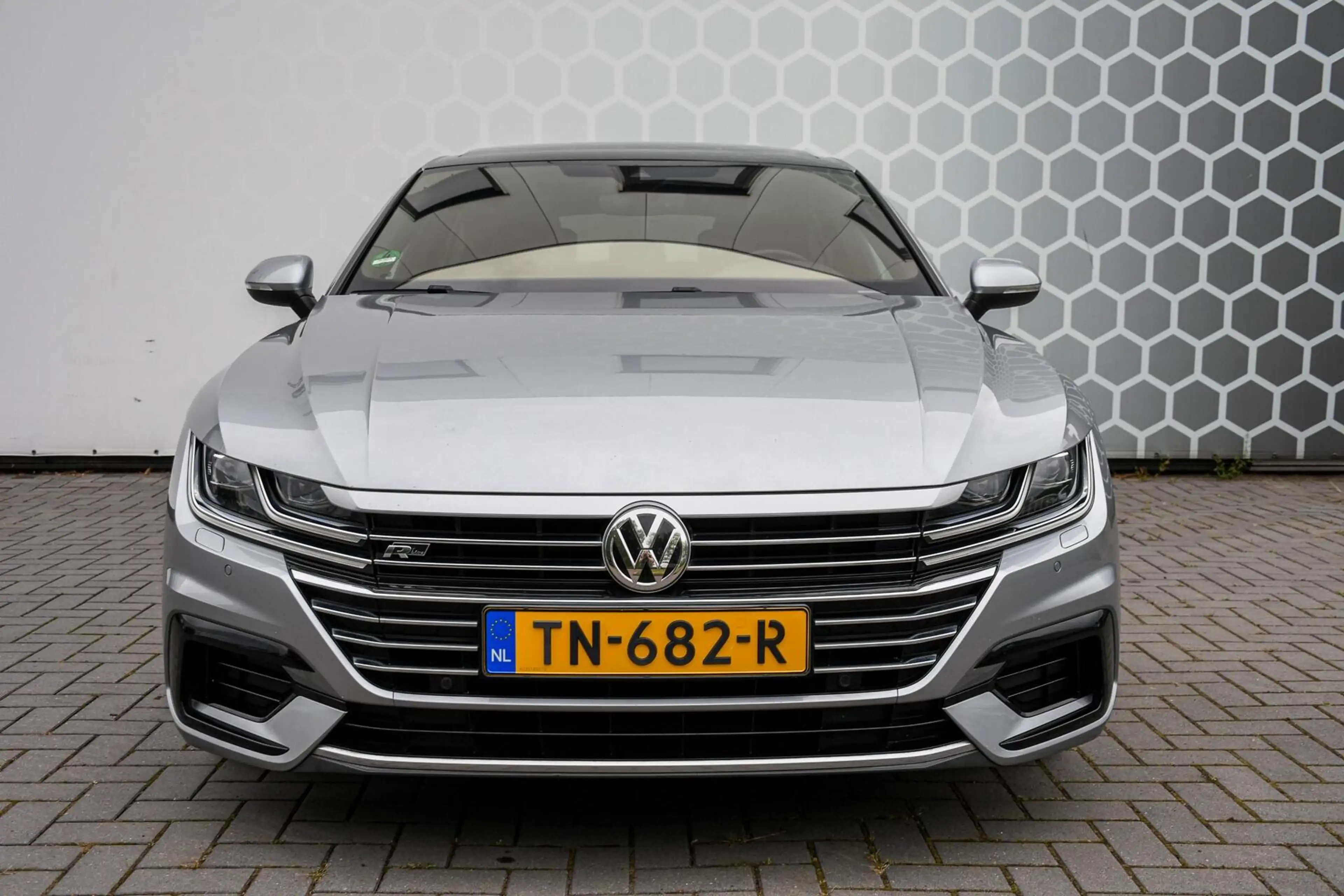 Volkswagen Arteon 1.5 TSI Business Panoramadak R-line Trekhaak — photo 2