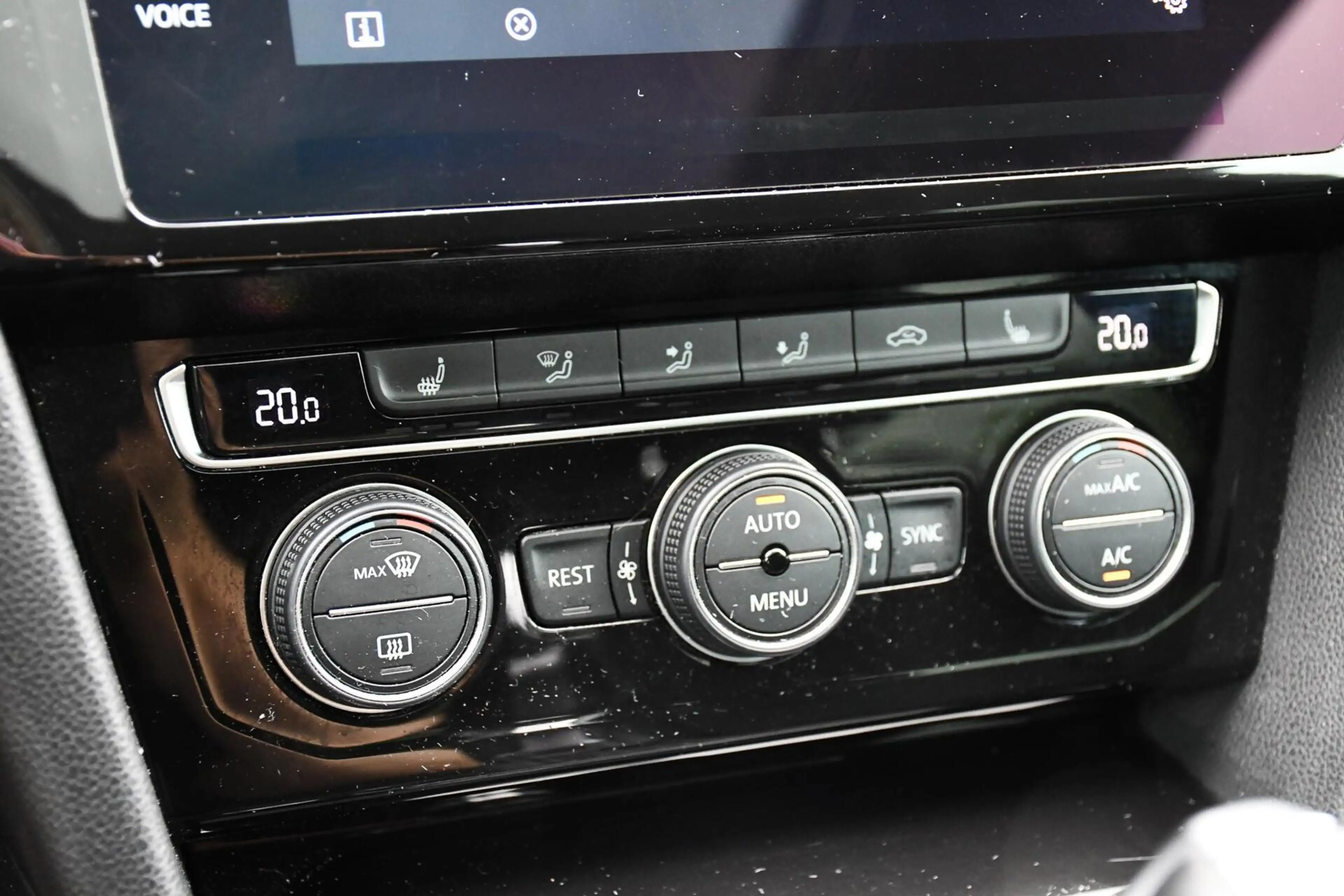 Volkswagen Arteon 1.5 TSI Business Panoramadak R-line Trekhaak — photo 28